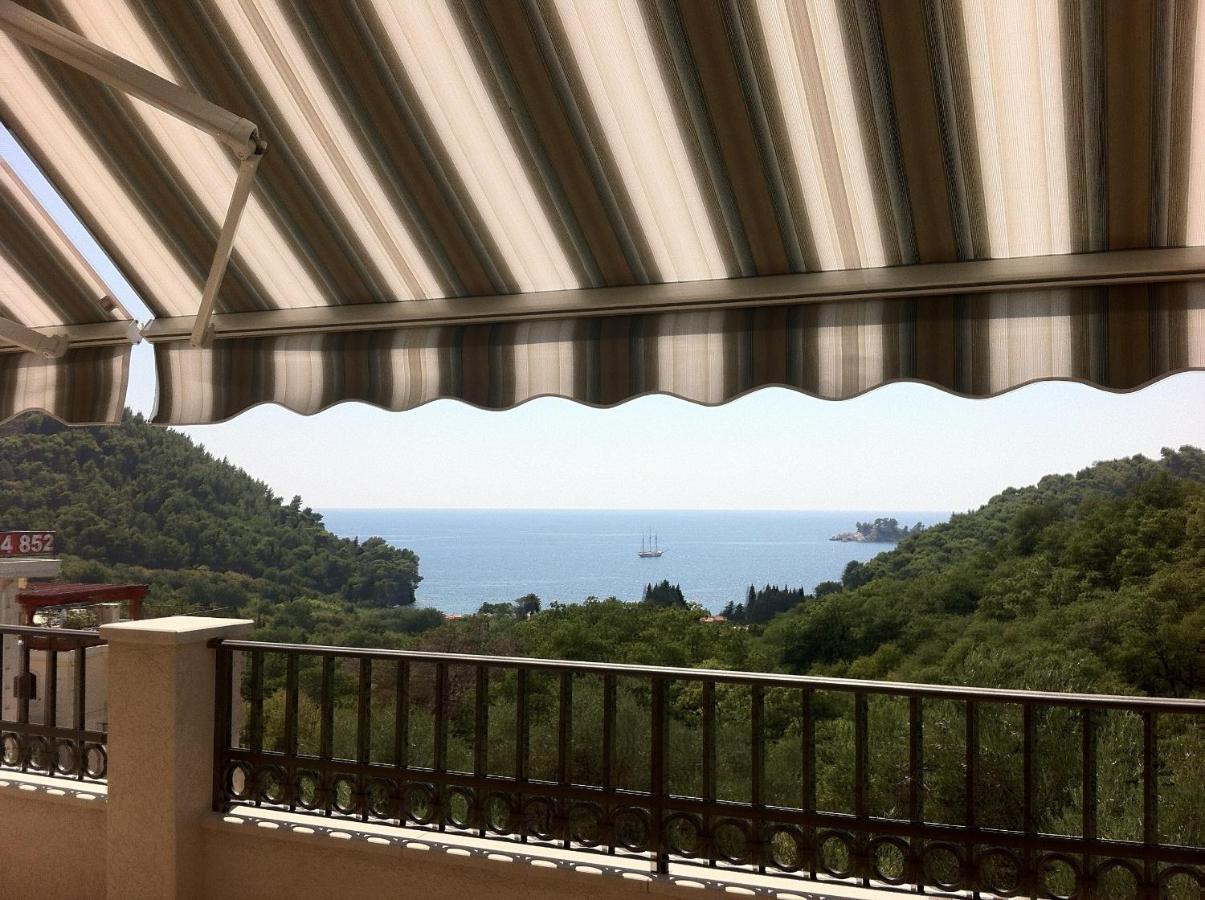 Bay View Apartments Petrovac Pokoj fotografie