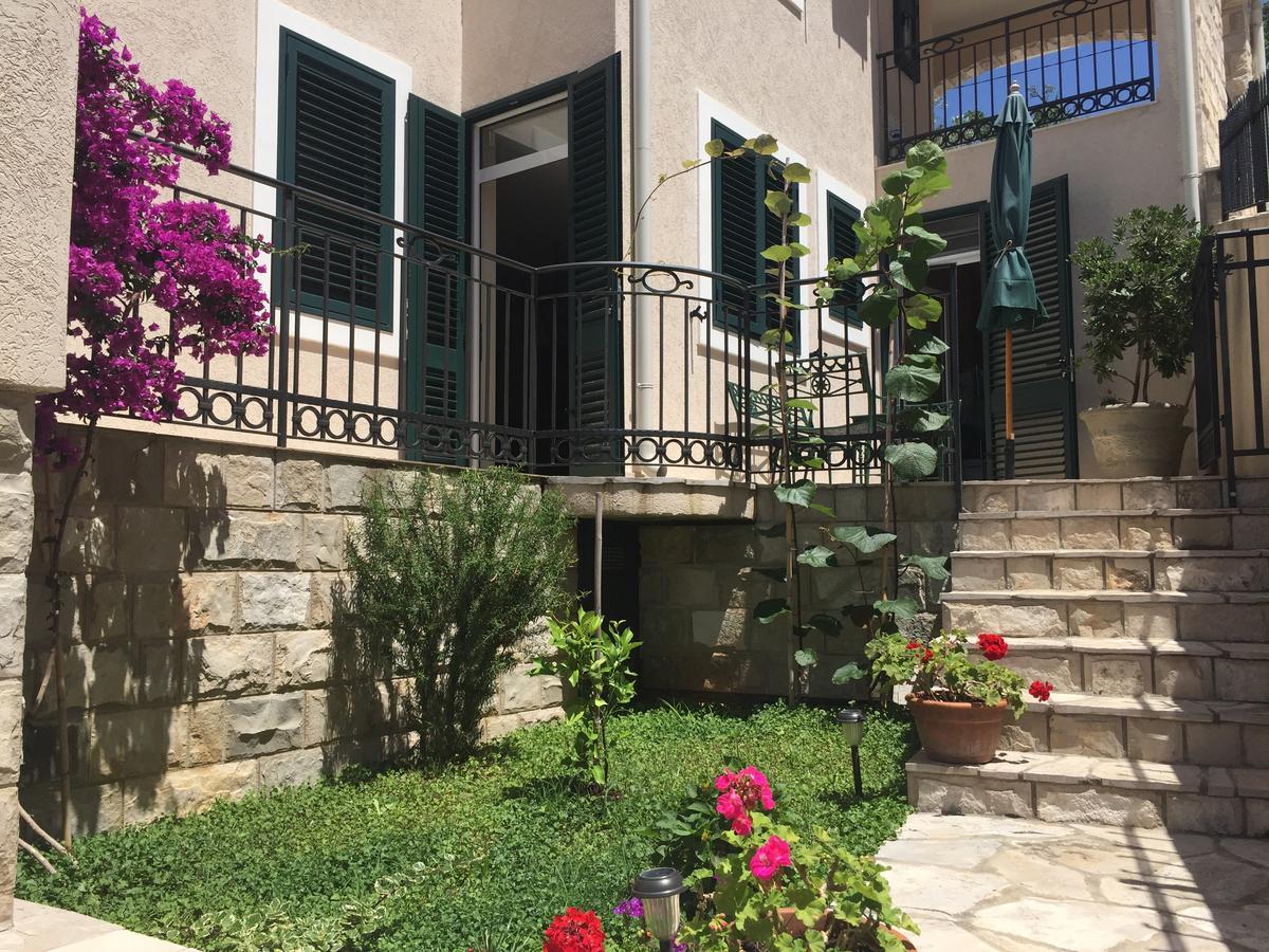 Bay View Apartments Petrovac Pokoj fotografie